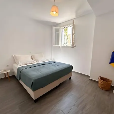 Authentic Greek Island Escape بيت للعطل